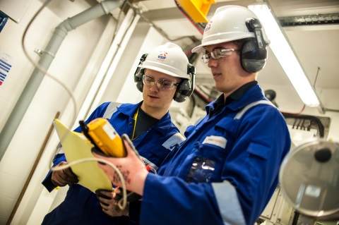 Hinkley B Apprentices - 12 (EDF Energy) 480x319.jpg